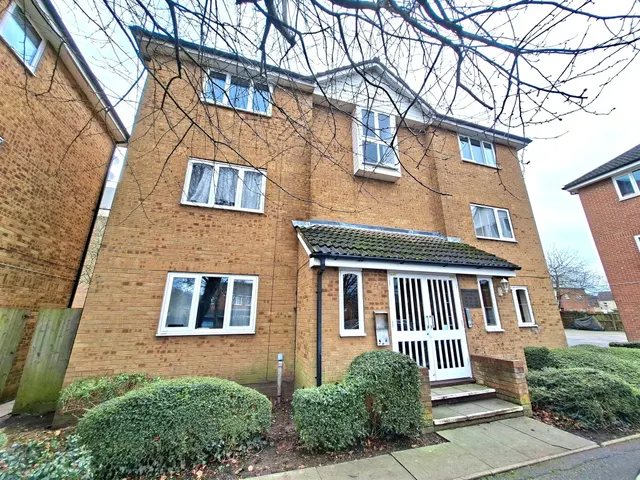 Flamborough Close, Woodston, Peterborough, photo 1
