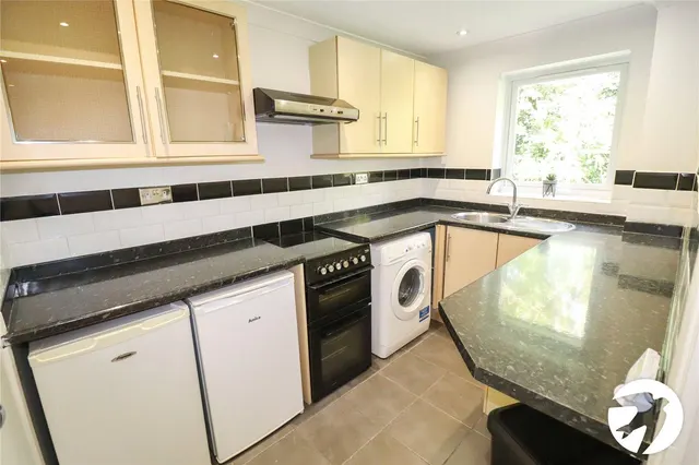 Heathdene Drive, Belvedere, DA17, photo 3