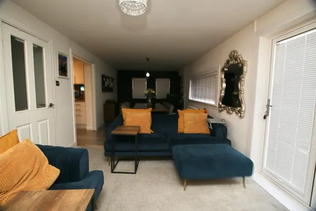 Photo 3 — Medlar Road, Cumbernauld, G67 3AH