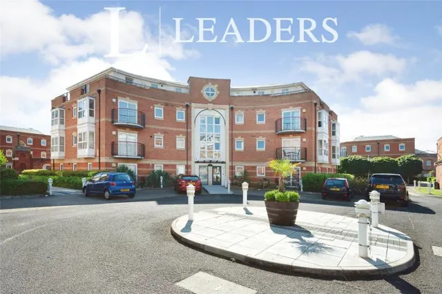 Jupiter Court, Gunwharf Quays, PO1, photo 1