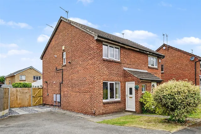 Bishopdale Close, Long Eaton, NG10, photo 1