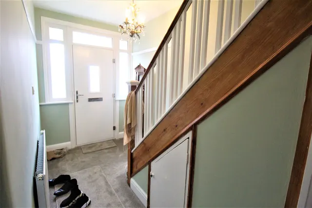 Photo 3 — Allenby Crescent, Grays, Essex, RM17 6DH