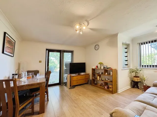 Teal House, The Millstream, HP11, photo 2