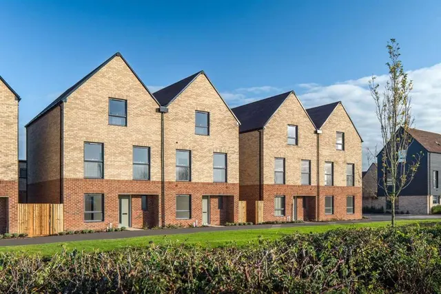 Netherhall Gardens, Worts Causeway, CB1, photo 1