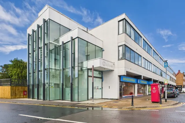 Church Road, Ashford, TW15, photo 1