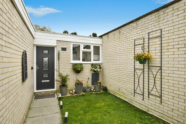 Longfield Place, Maidstone, Kent, ME15, photo 1