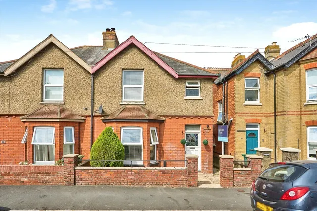 Grange Road, East Cowes, PO32, photo 2