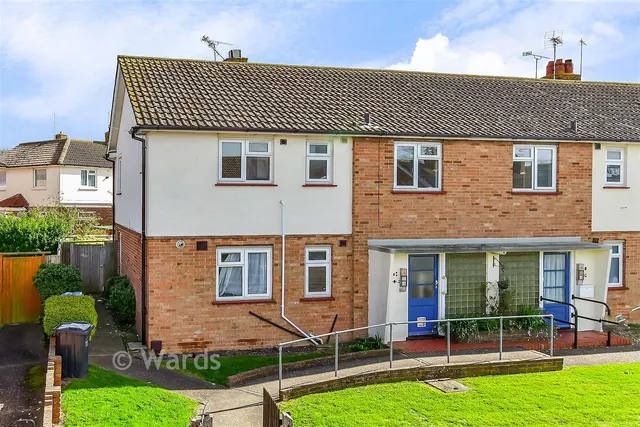 Charing Crescent, Westgate-On-Sea, CT8, photo 1