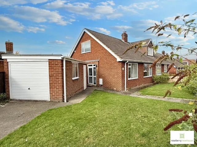 Fairfield Road, Stokesley, photo 1