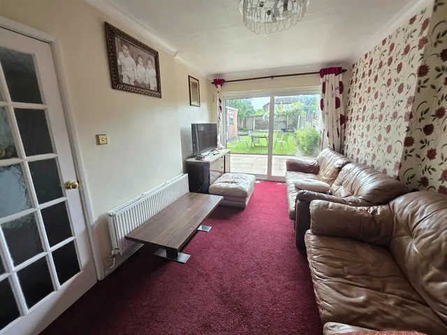 Etchells Road, Heald Green, photo 3