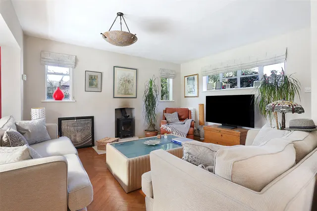 Swan Lane, Edenbridge, TN8, photo 3