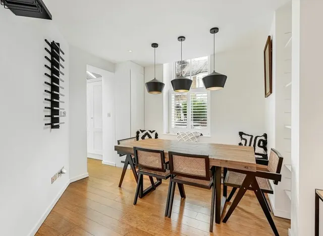 Photo 3 — Mirabel Road, Fulham, SW6
