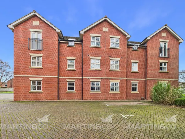 Photo 2 — Carr Lane, Bessacarr, Doncaster