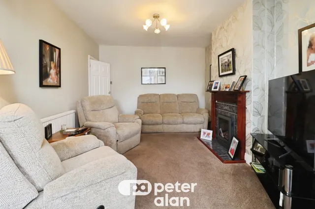 Manor Way, Cardiff, CF14, photo 3