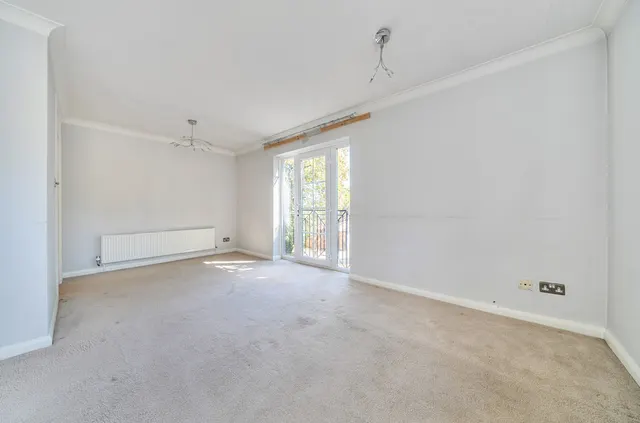 Photo 2 — Carlton Road, Sidcup, DA14 6TT