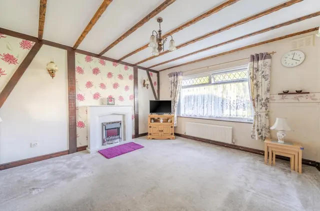 Sanderson Close, Crewe, CW2, photo 2