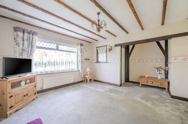 Sanderson Close, Crewe, CW2, photo 3