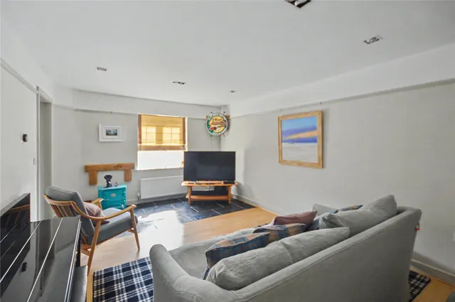 Laurels Farm Drive, Church Fenton, LS24, photo 3