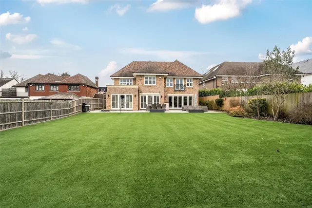 Photo 2 — Hazel Grove, Farnborough Park, BR6