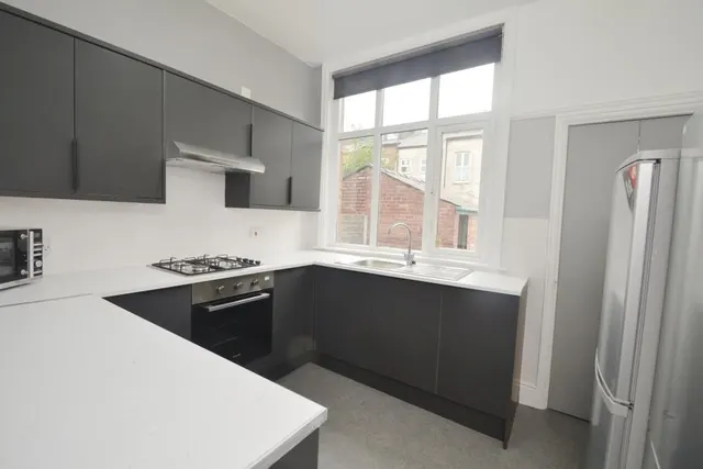 Kedleston Avenue, Manchester, M14, photo 3