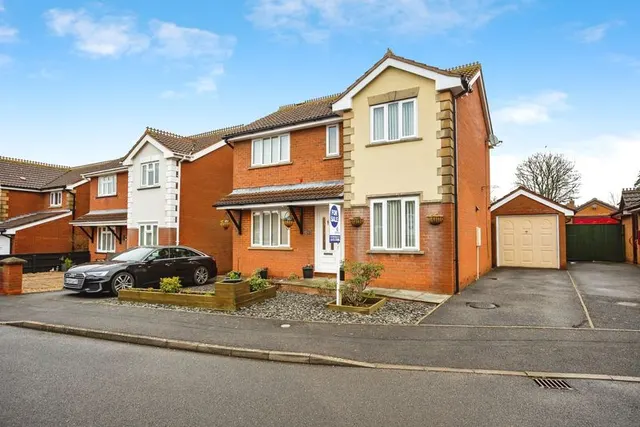 Regency Gardens, Grantham, photo 1
