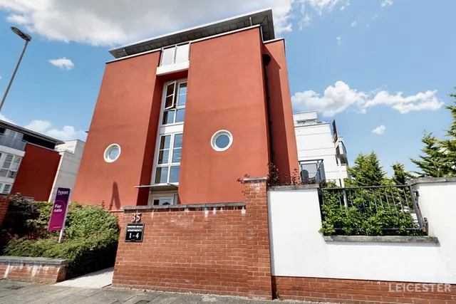 Watkin Road, Leicester, LE2, photo 1