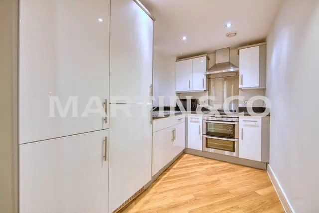 Bramley Crescent, IG2, photo 3