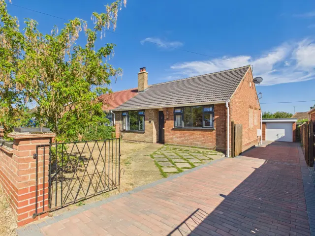 Uplands Road South, Carlton Colville, photo 2
