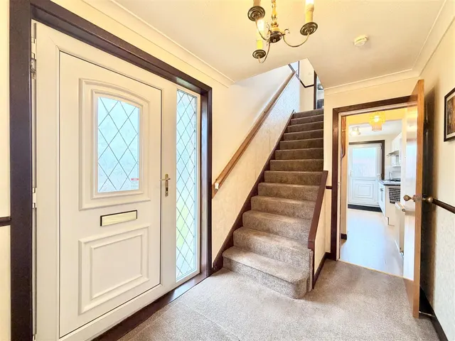 Photo 3 — Birksburn Avenue, Stonehouse, Larkhall, ML9 3QN