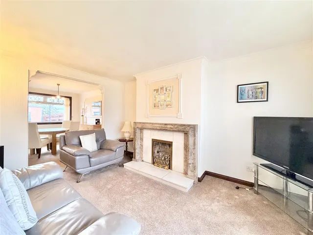 Photo 2 — Birksburn Avenue, Stonehouse, Larkhall, ML9 3QN