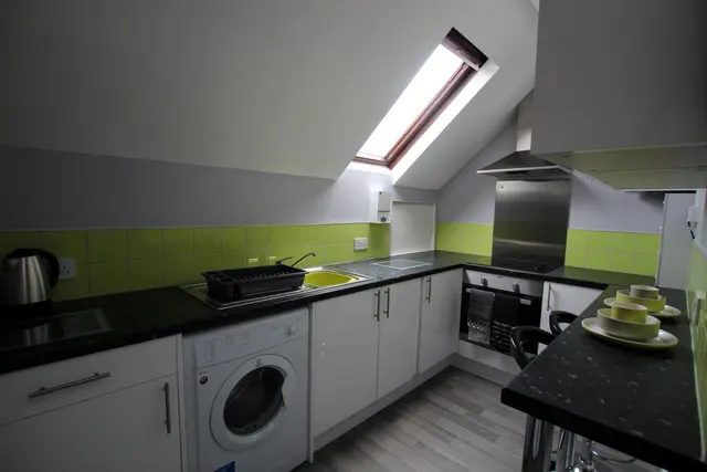 Borough Road, Burton upon Trent, DE14, photo 2