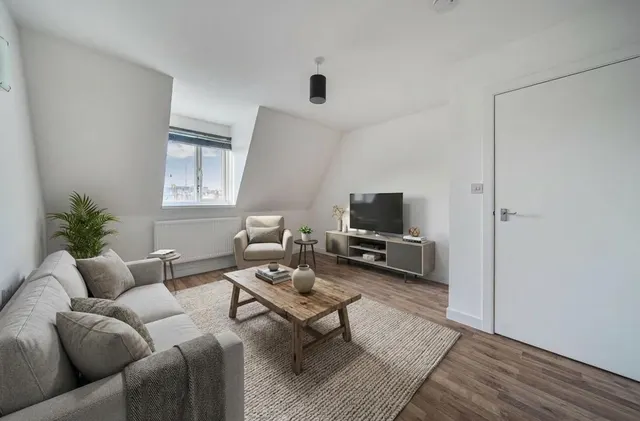 Flat 4, 1 Clifford Road, London, London, SE25 5JJ, photo 1