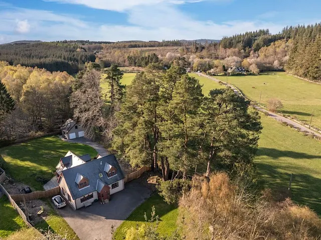 Photo 2 — Tanglewood, North Trustach, Banchory, Aberdeenshire, AB31 4AT