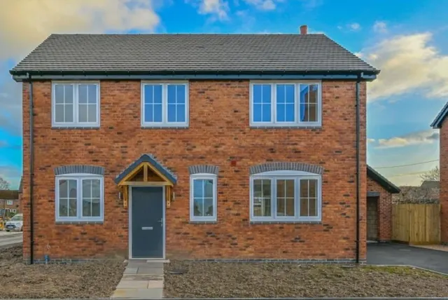 The Hawthorns, Scropton, Derby, photo 1