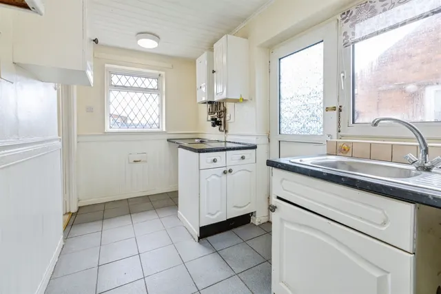 Photo 2 — Ash Grove, North Hykeham, Lincoln