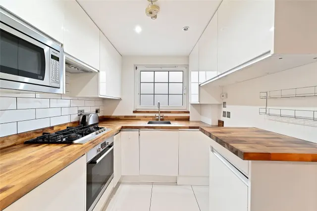 Roman Road, Bethnal Green, E2, photo 3