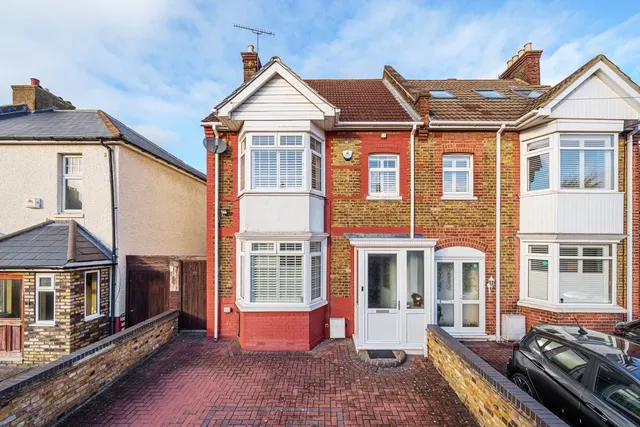 St. James's Road, DA11, photo 1