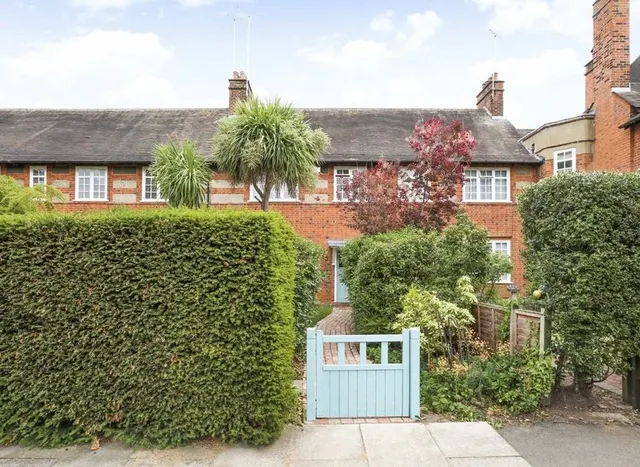Brentham Way, Ealing, W5, photo 1