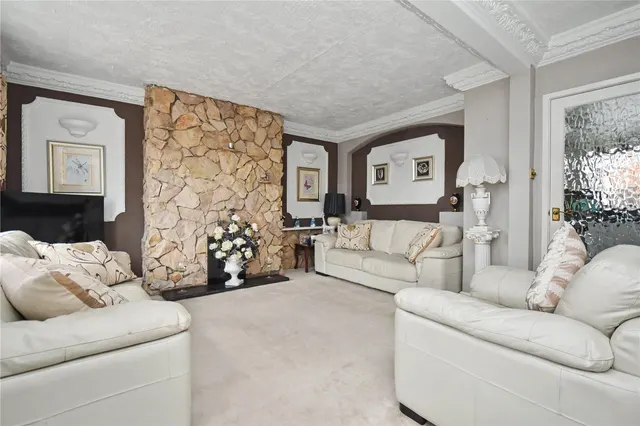 Goodwood Avenue, Kippax, LS25, photo 1