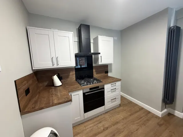 Old Hall Road, Chesterfield, S40, photo 2