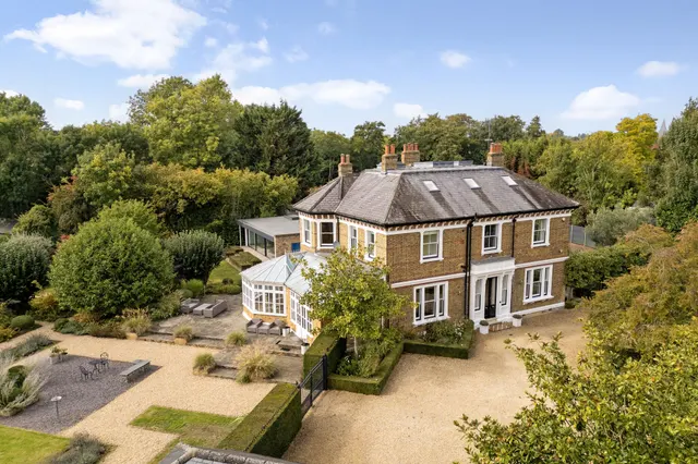 Staines Road, Wraysbury, TW19, photo 1
