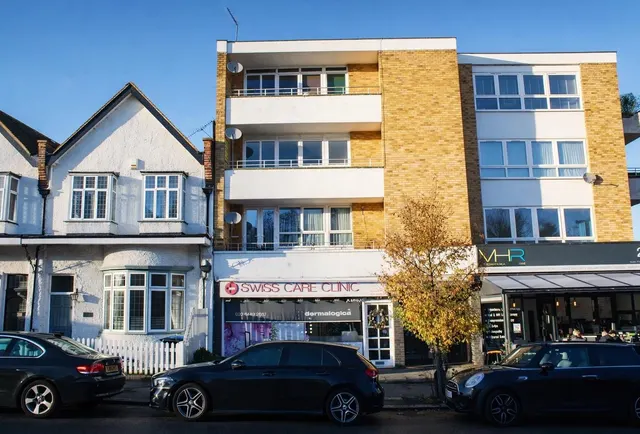 30 Crescent West, Barnet EN4 0EJ, photo 1