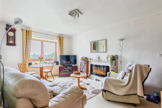 Hightown Road, Banbury, OX16, photo 3