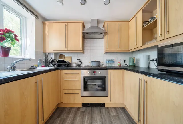 Photo 3 — Springly Court, Gloucestershire, Grimsbury Road, BS15 9RA