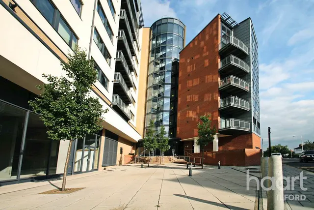 Perth Road, Ilford, IG2, photo 1