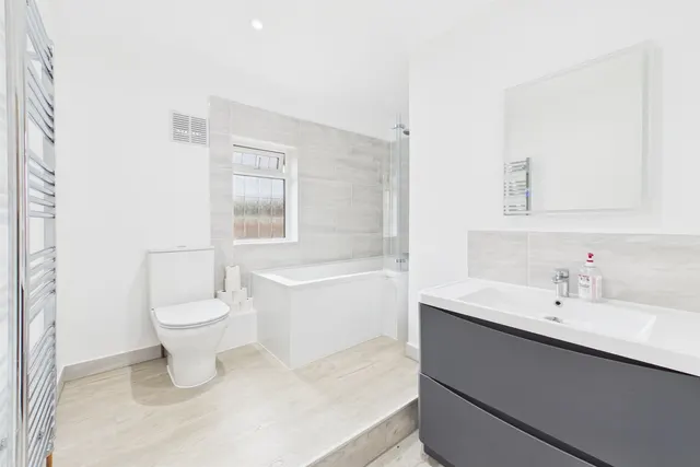 Photo 3 — New Malden, Greater London, KT3 3TY