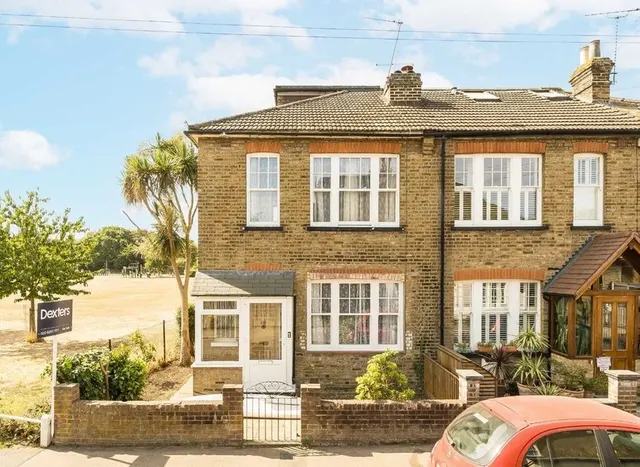 School Road Avenue, Hampton Hill, TW12, photo 1