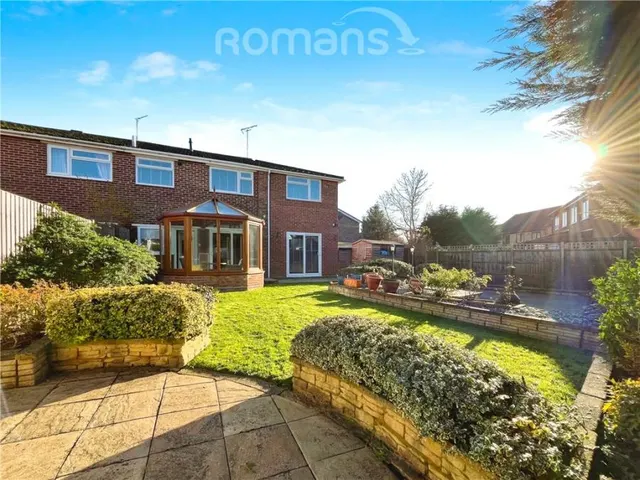 Berrybank, College Town, GU47, photo 2