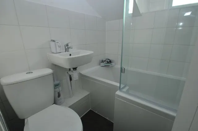 Cadbury Heath Road, Bristol, BS30, photo 3