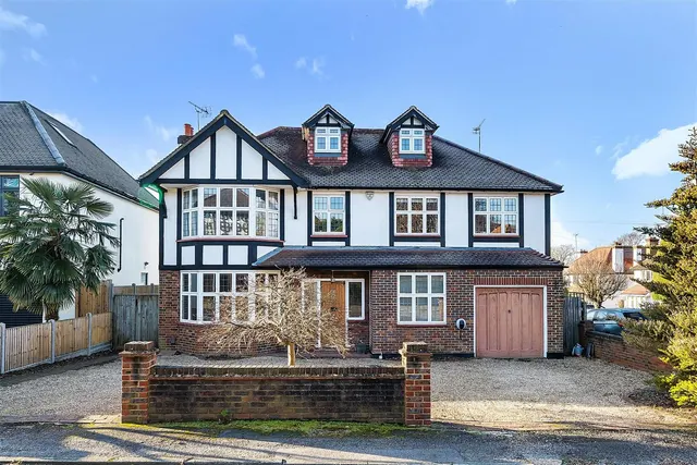 Hillside Road, East Ewell, Surrey, KT17 3EH, photo 1